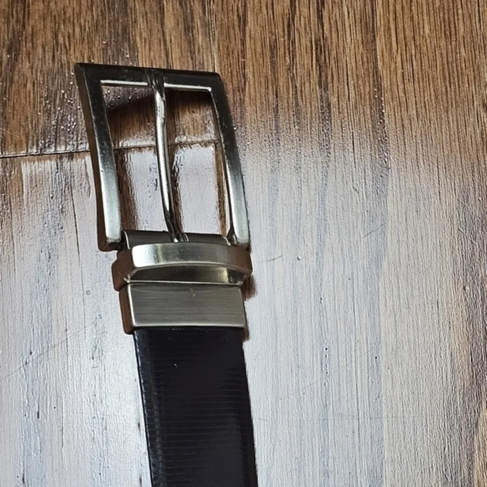 Reversible Burgundy To Black Silver‎ Buckle Italian Leather Made in Italy Belt